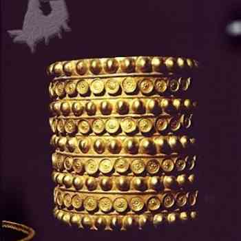 Click para ampliar. Pulsa en el nombre para ver la ficha. Carambolo 10_detalle de un brazalete